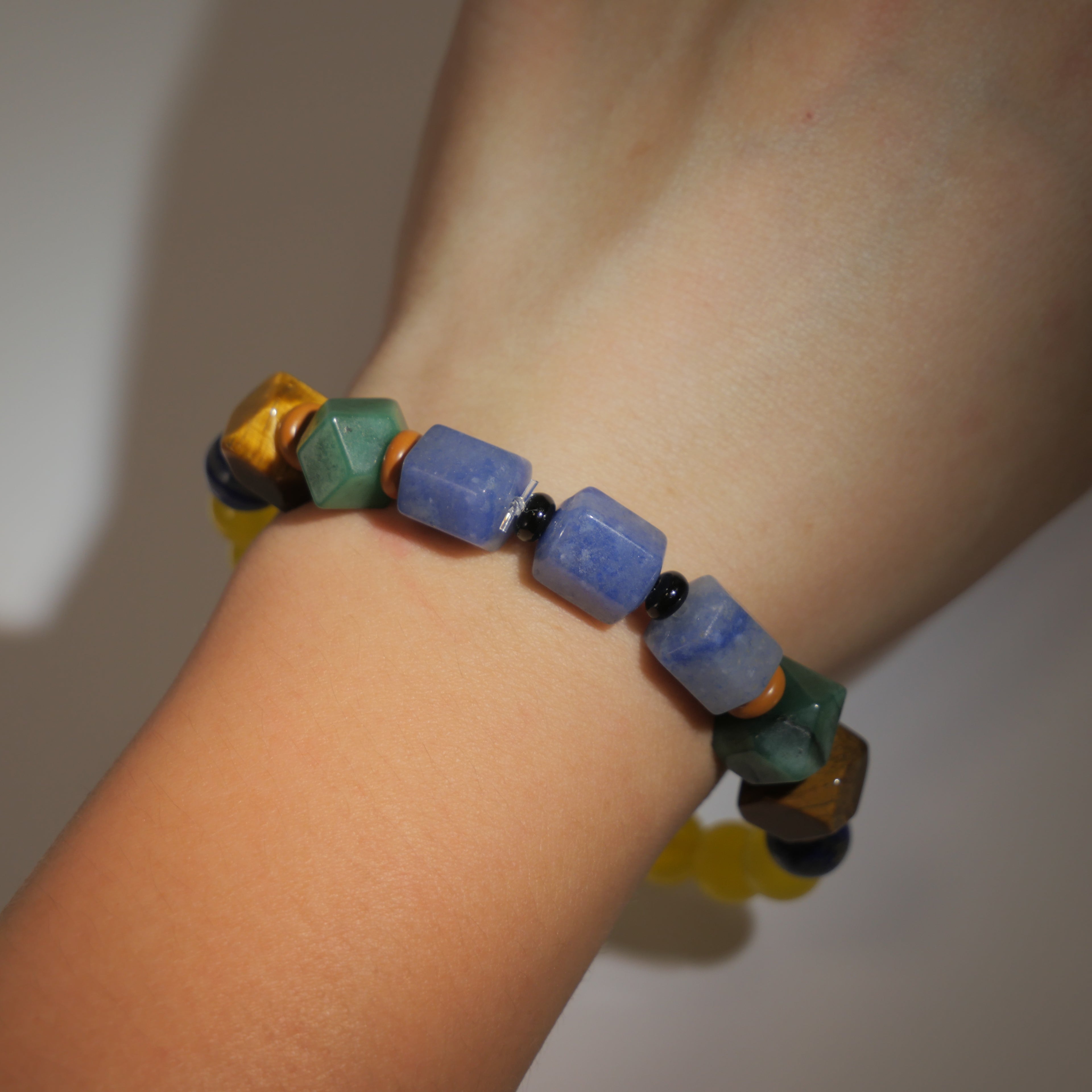 Turbulent Will: Van Gogh Inspired Yellow Agate & Blue Aventurine Bracelet——A rhythmic palette for willpower and intuition.