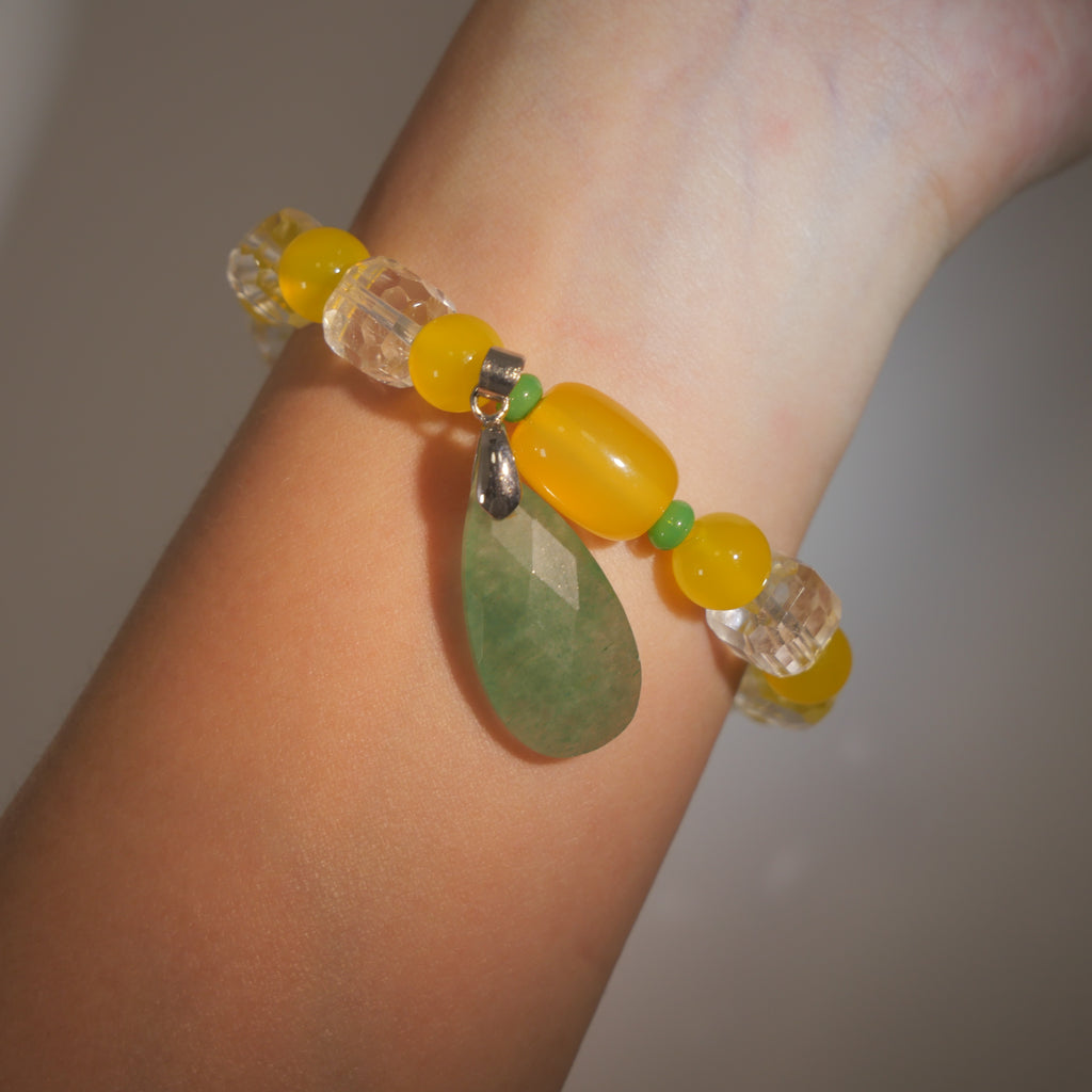 Gilded Embrace: Klimt Inspired Yellow Agate & Black Rutilated Quartz Bracelet——A golden palette for abundance and sacred love