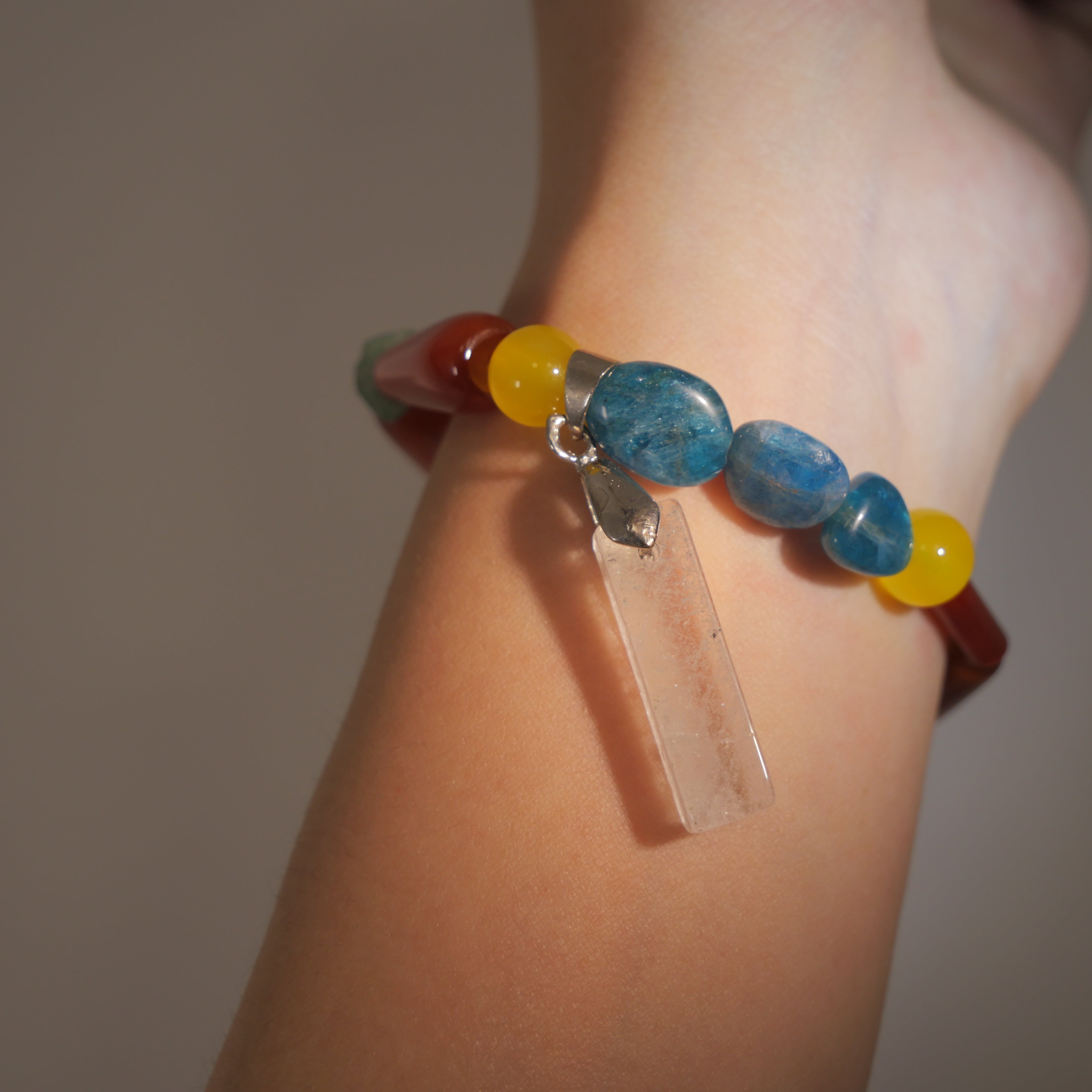 Surrealist Dream: Picasso Inspired Carnelian & Clear Quartz Bracelet——A vibrant palette for joy and inner peace