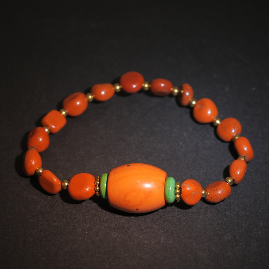 Radiant Flame: O'Keeffe Inspired Red Jasper & Malachite Bracelet——A fiery palette for vitality and passion