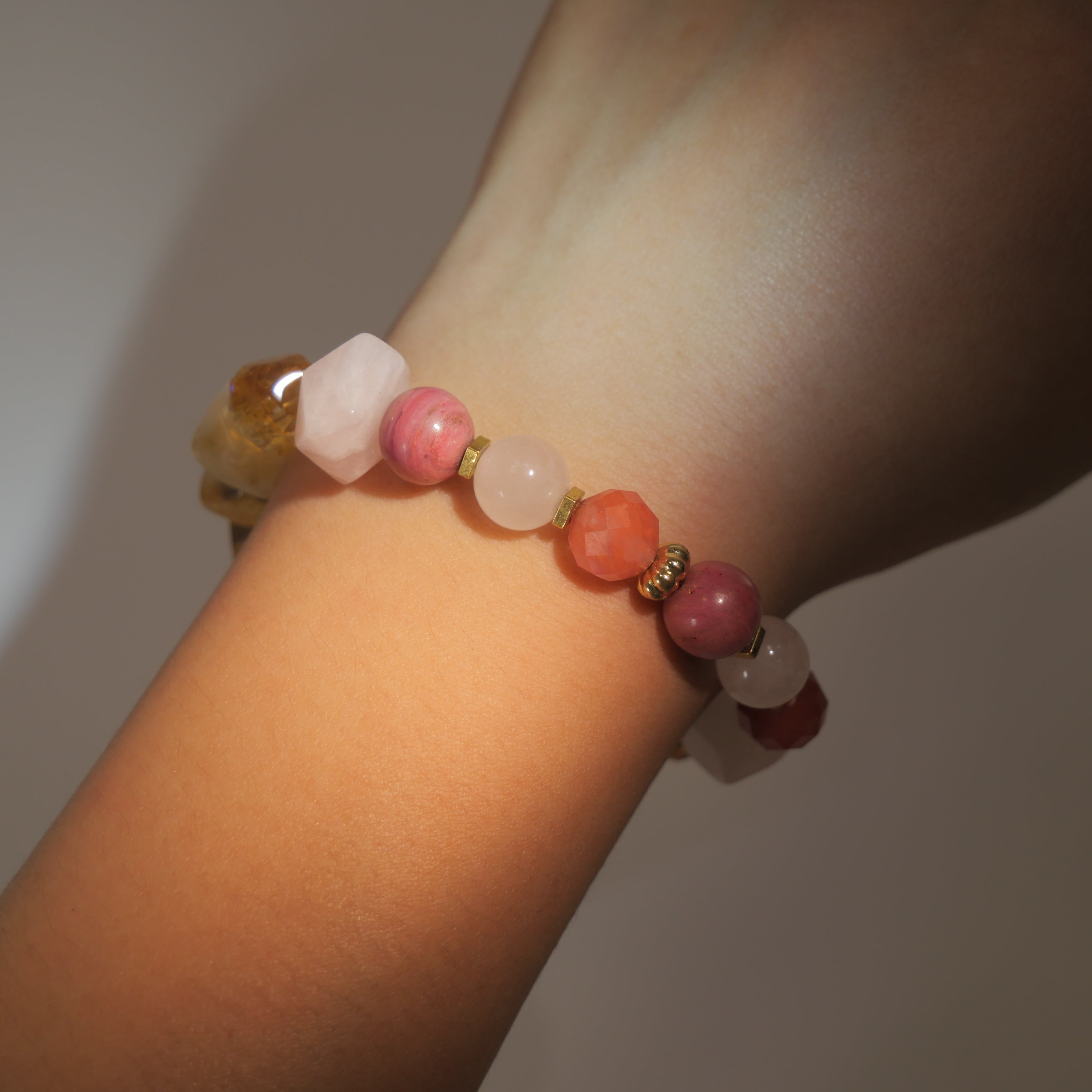 Pop Glamour: Warhol Inspired Citrine & Watermelon Red Stone Bracelet ——A vibrant palette for confidence and joy