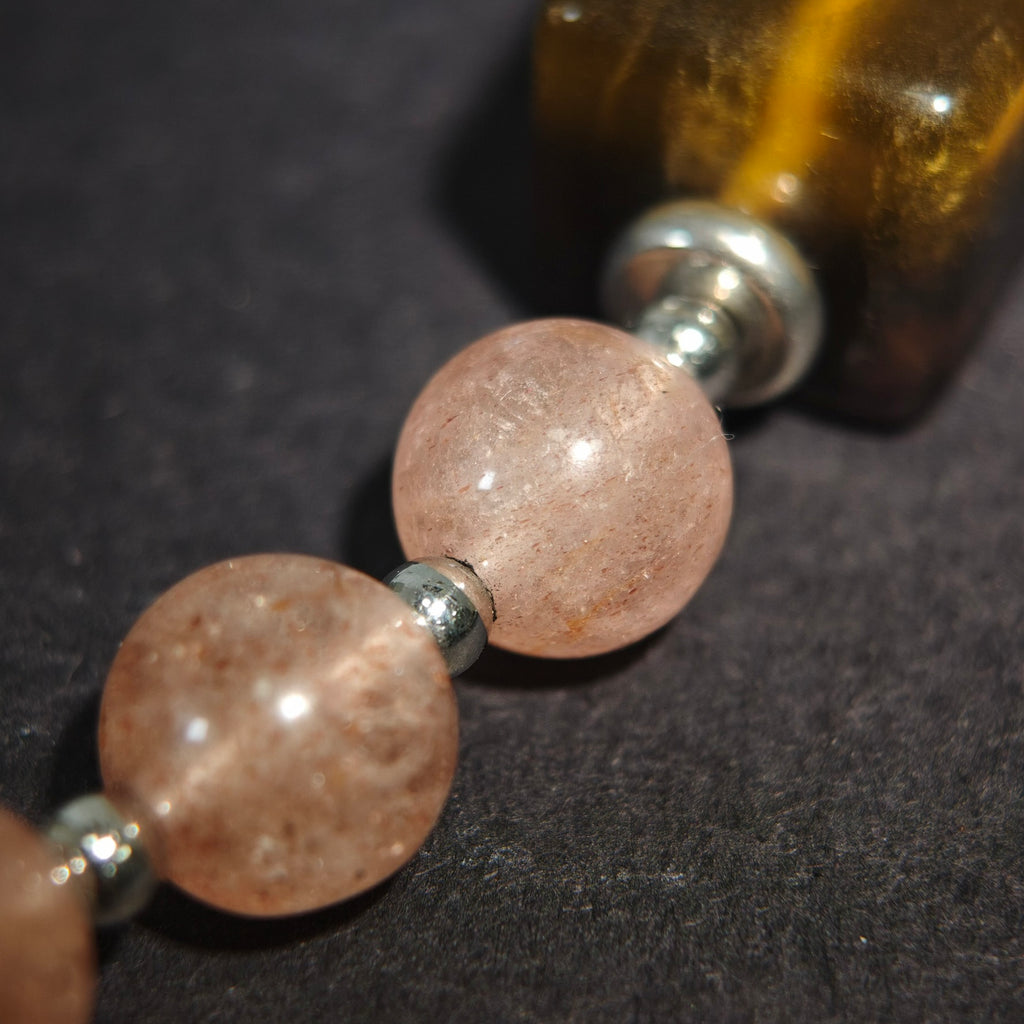 Deep Vision: O'Keeffe Inspired Fluorite & Strawberry Quartz Bracelet——A velvety palette for strength and intuition.