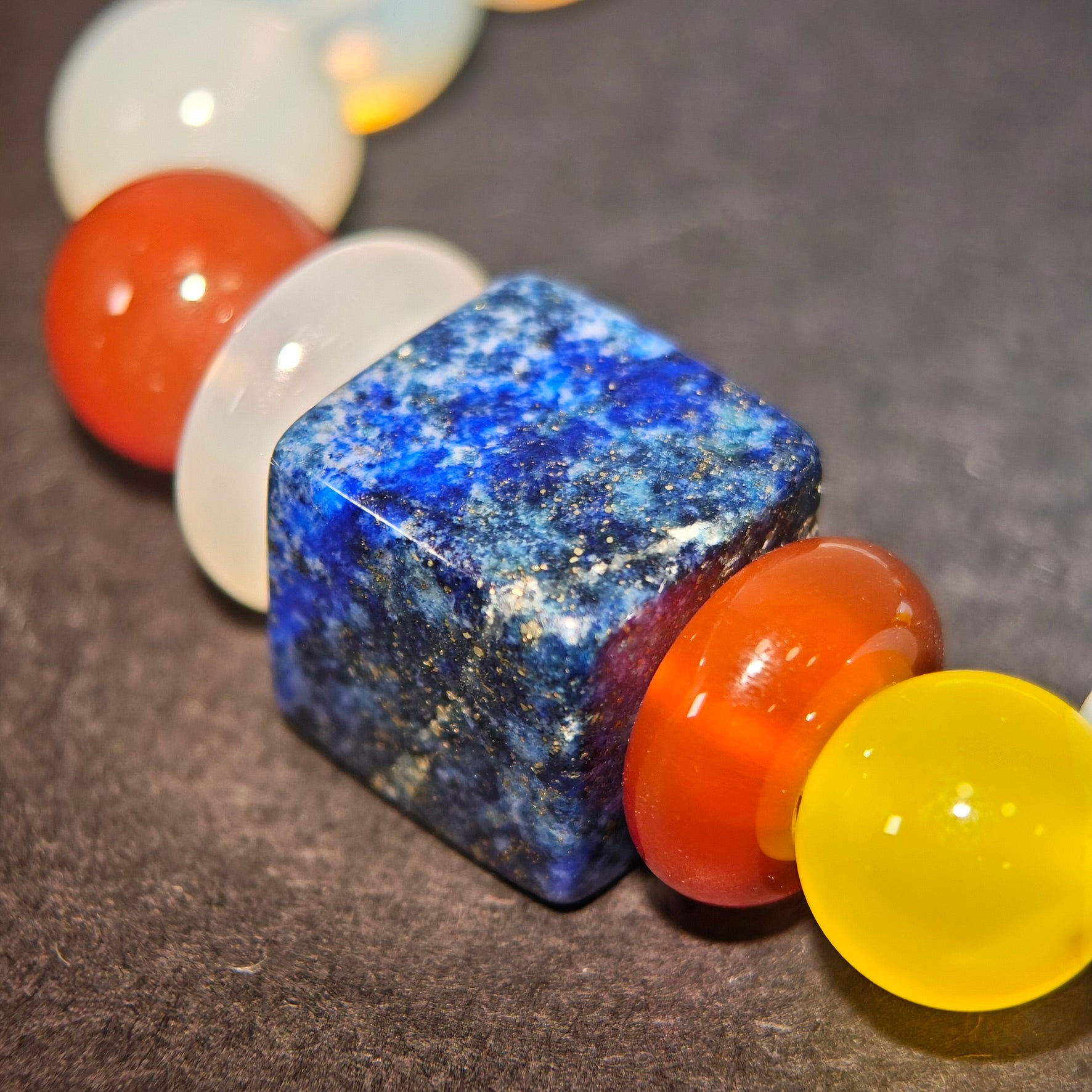 Absolute Balance: Mondrian Inspired Lapis Lazuli & Carnelian Bracelet——A grid palette for logic and equilibrium