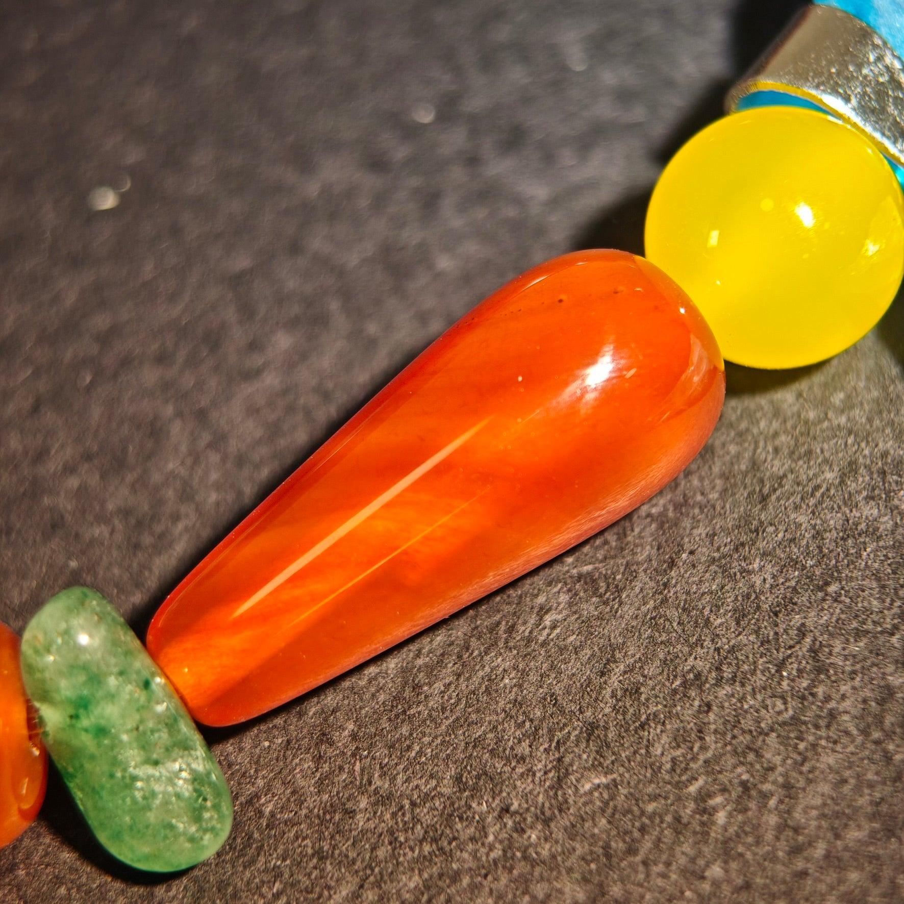 Surrealist Dream: Picasso Inspired Carnelian & Clear Quartz Bracelet——A vibrant palette for joy and inner peace