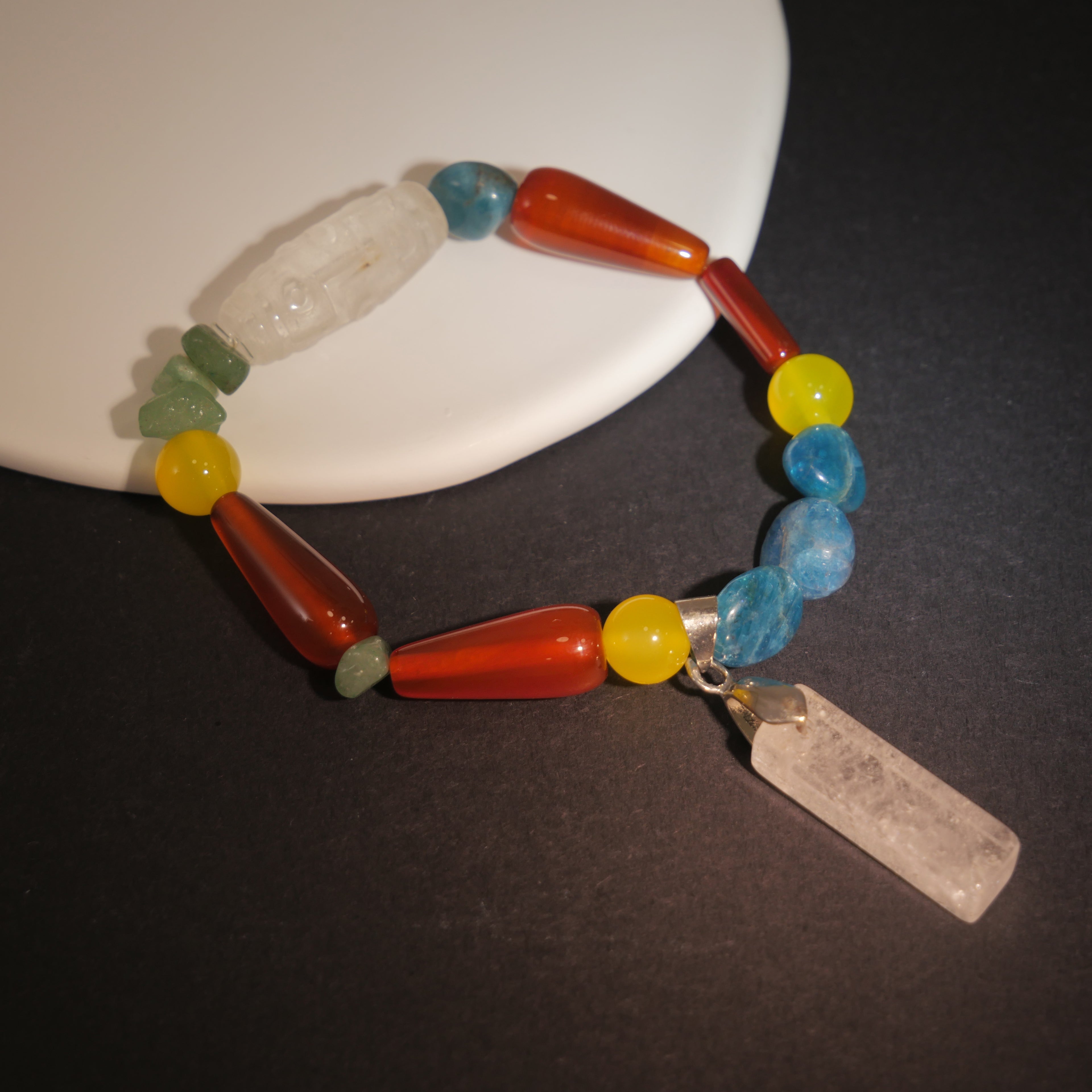 Surrealist Dream: Picasso Inspired Carnelian & Clear Quartz Bracelet——A vibrant palette for joy and inner peace