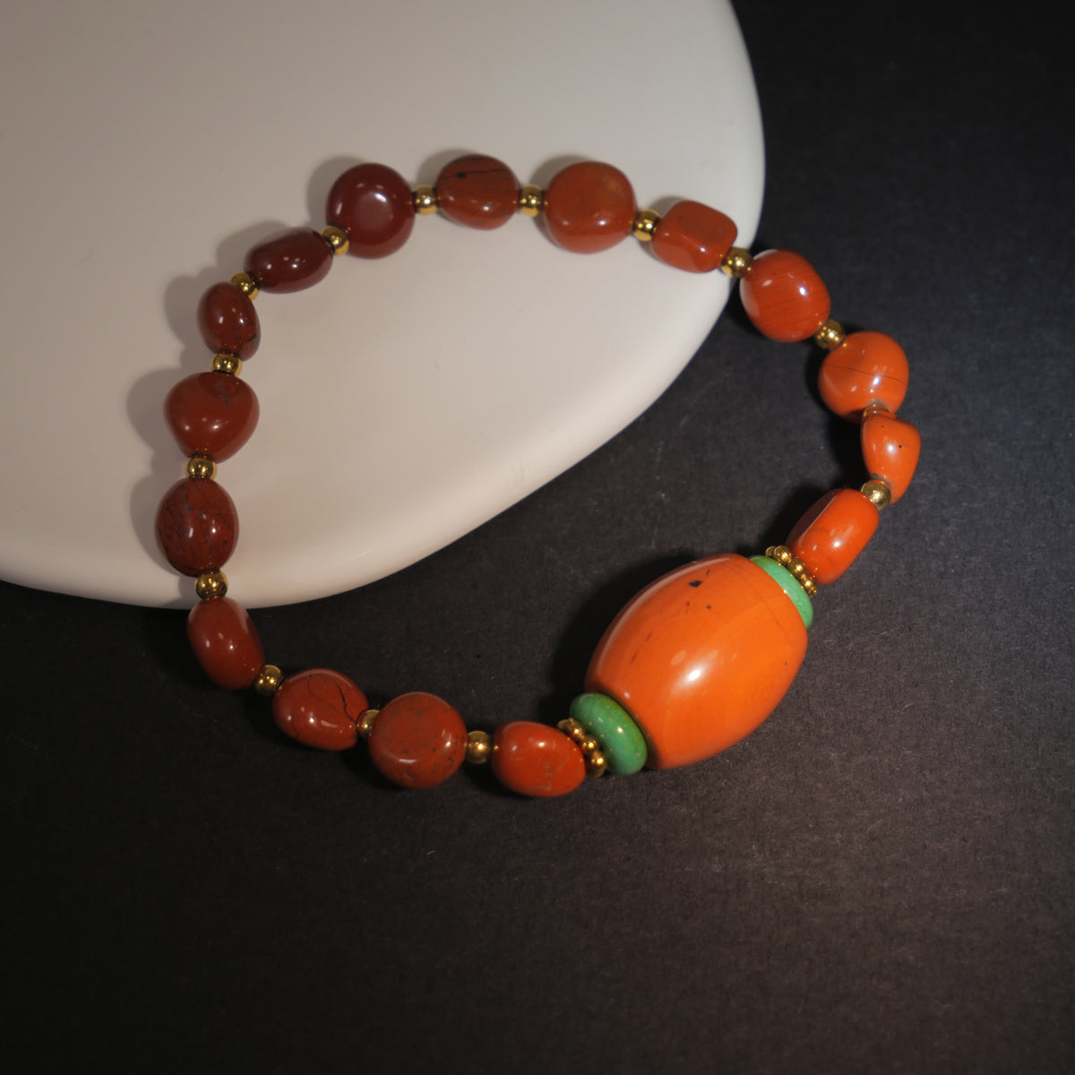 Radiant Flame: O'Keeffe Inspired Red Jasper & Malachite Bracelet——A fiery palette for vitality and passion